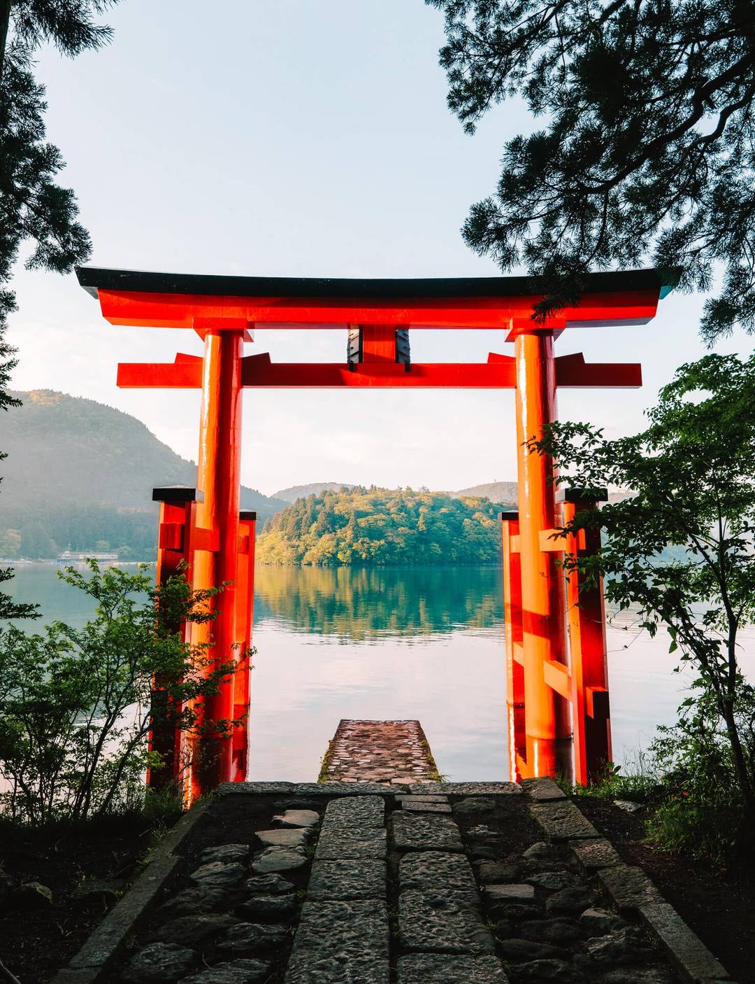 hakone shrine japan