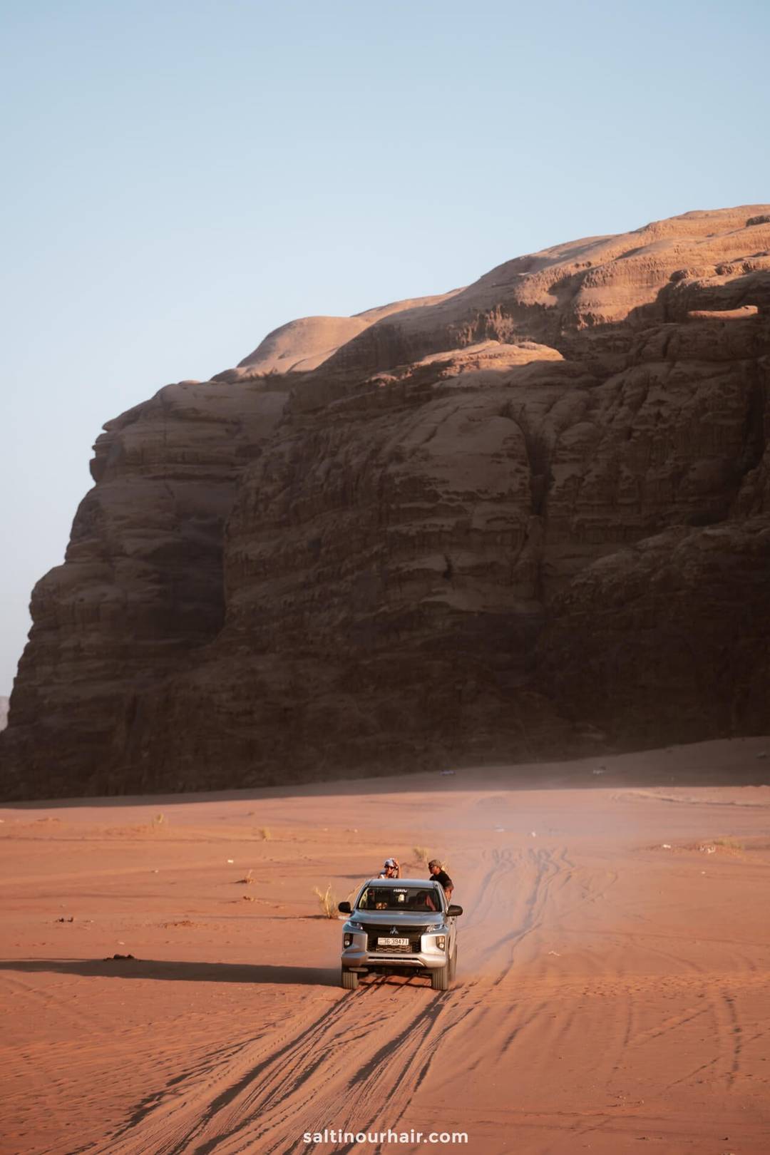 jeep tour desert wadi rum jordan