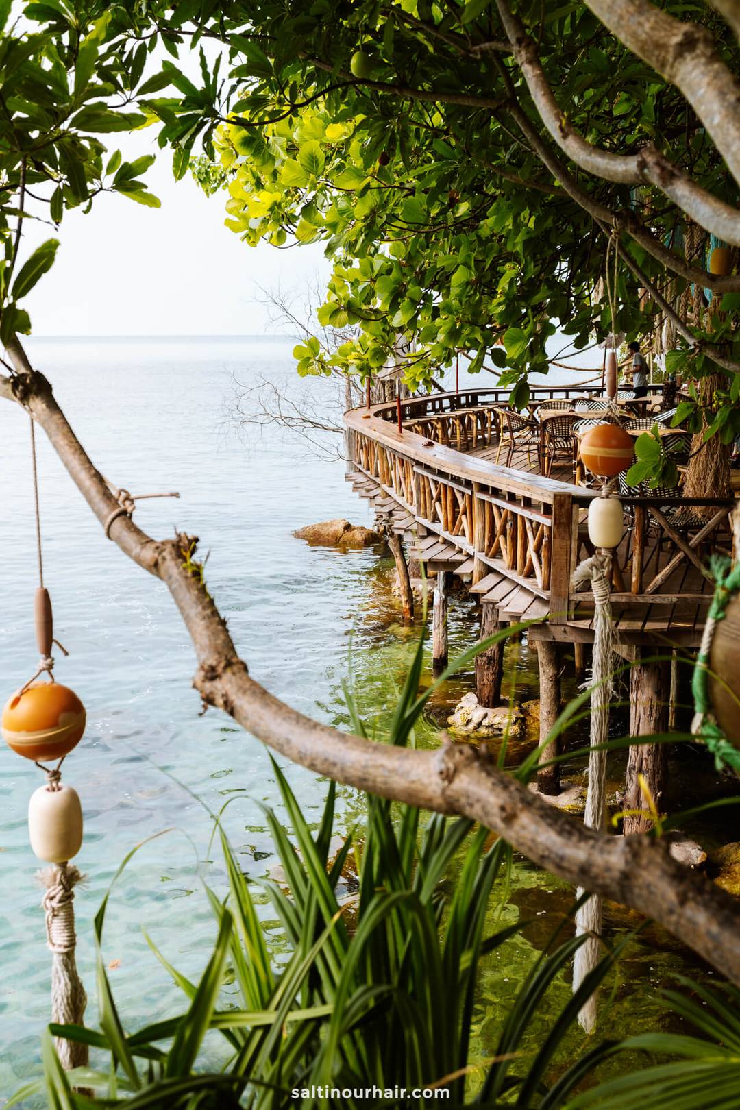 bar aan het strand dingen om te doen in Koh Phangan