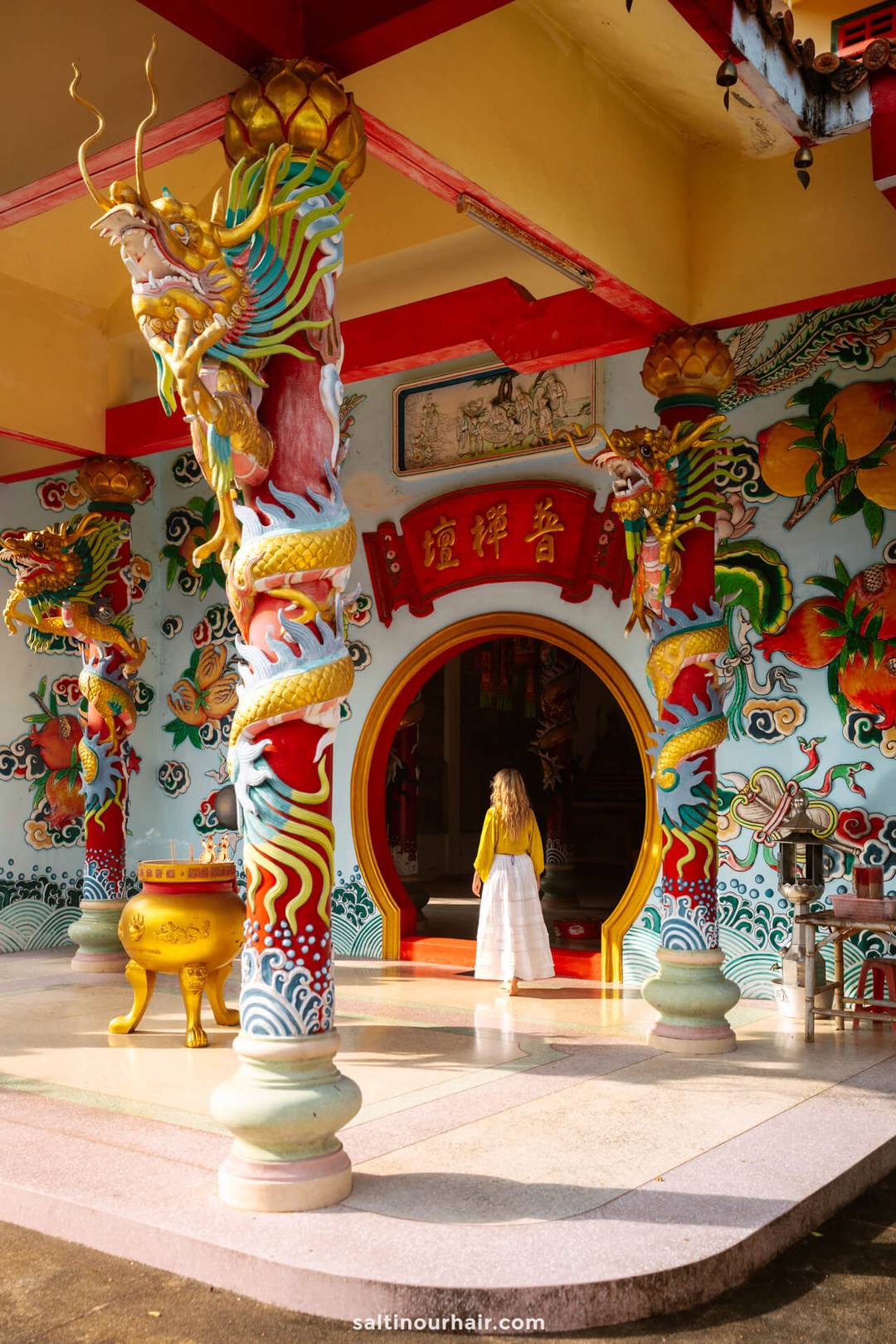 ornament deur Kuan Yin Tempel dingen om te doen in Koh Phangan