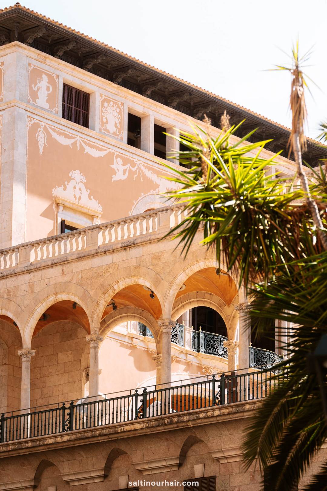 details la almudania palace Palma de Mallorca