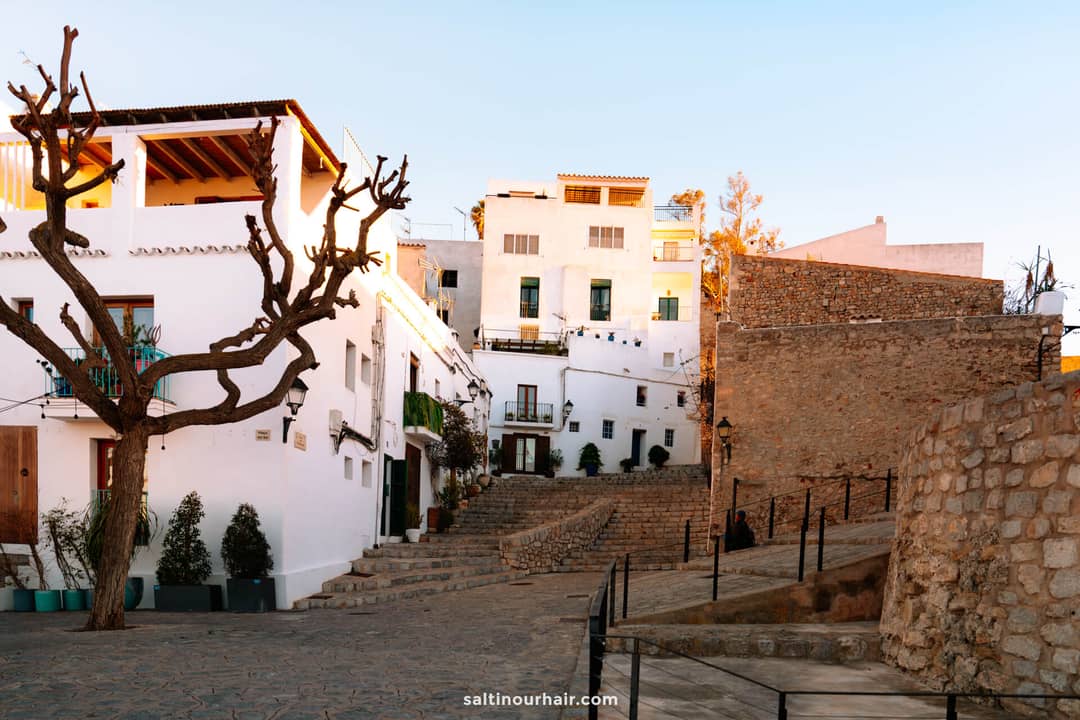 Dalt Vila square walls