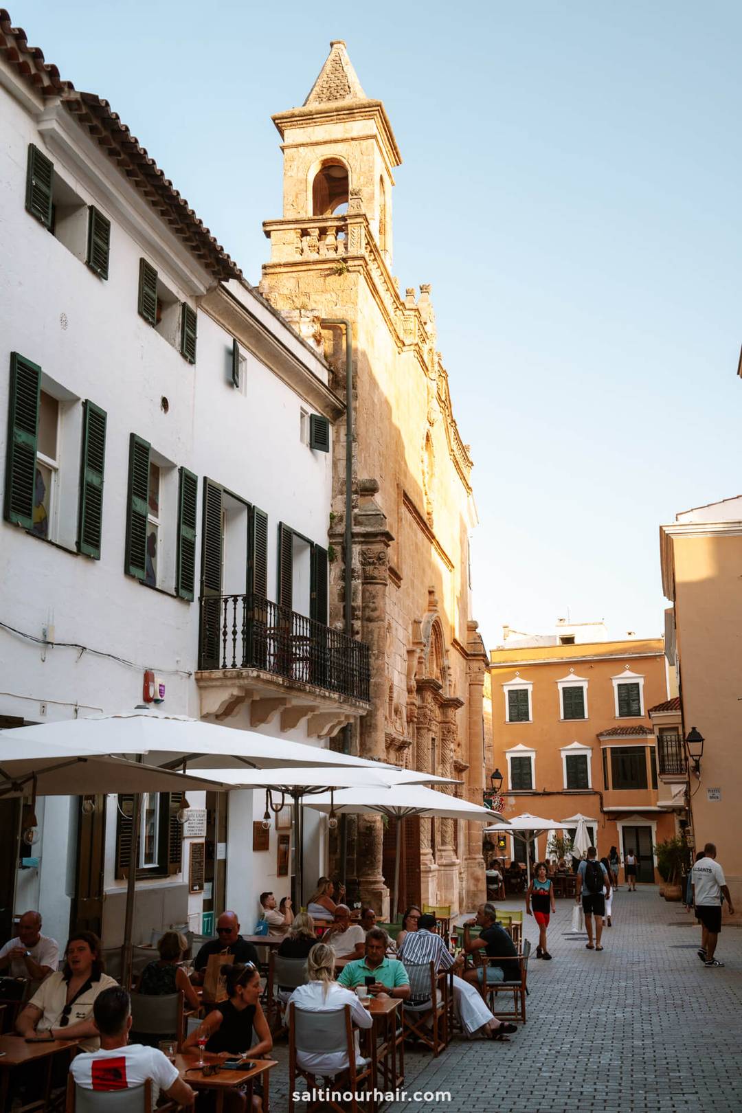 Ciutadella de Menorca plein met restaurants Menorca
