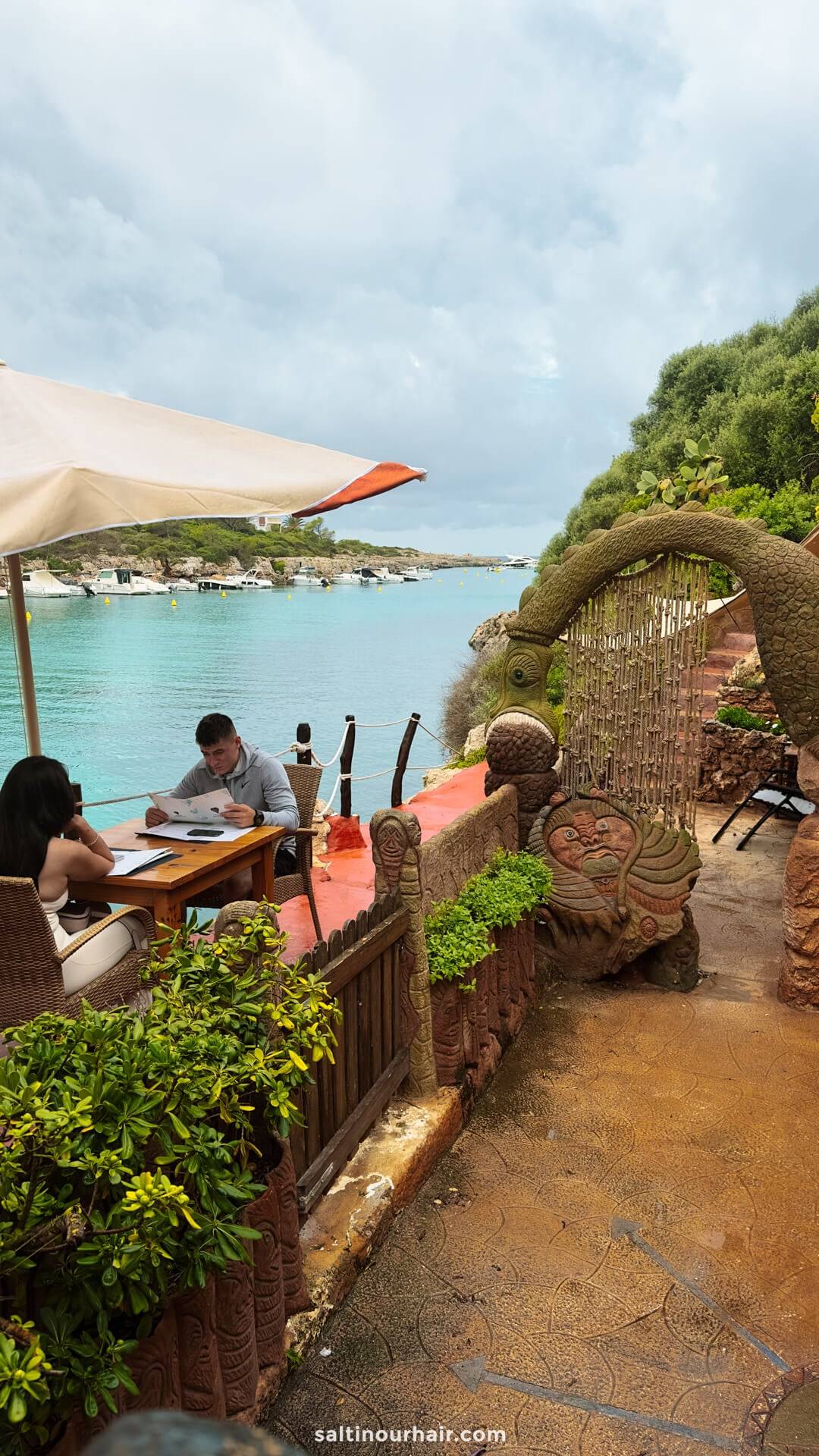 Cliff restaurant Menorca