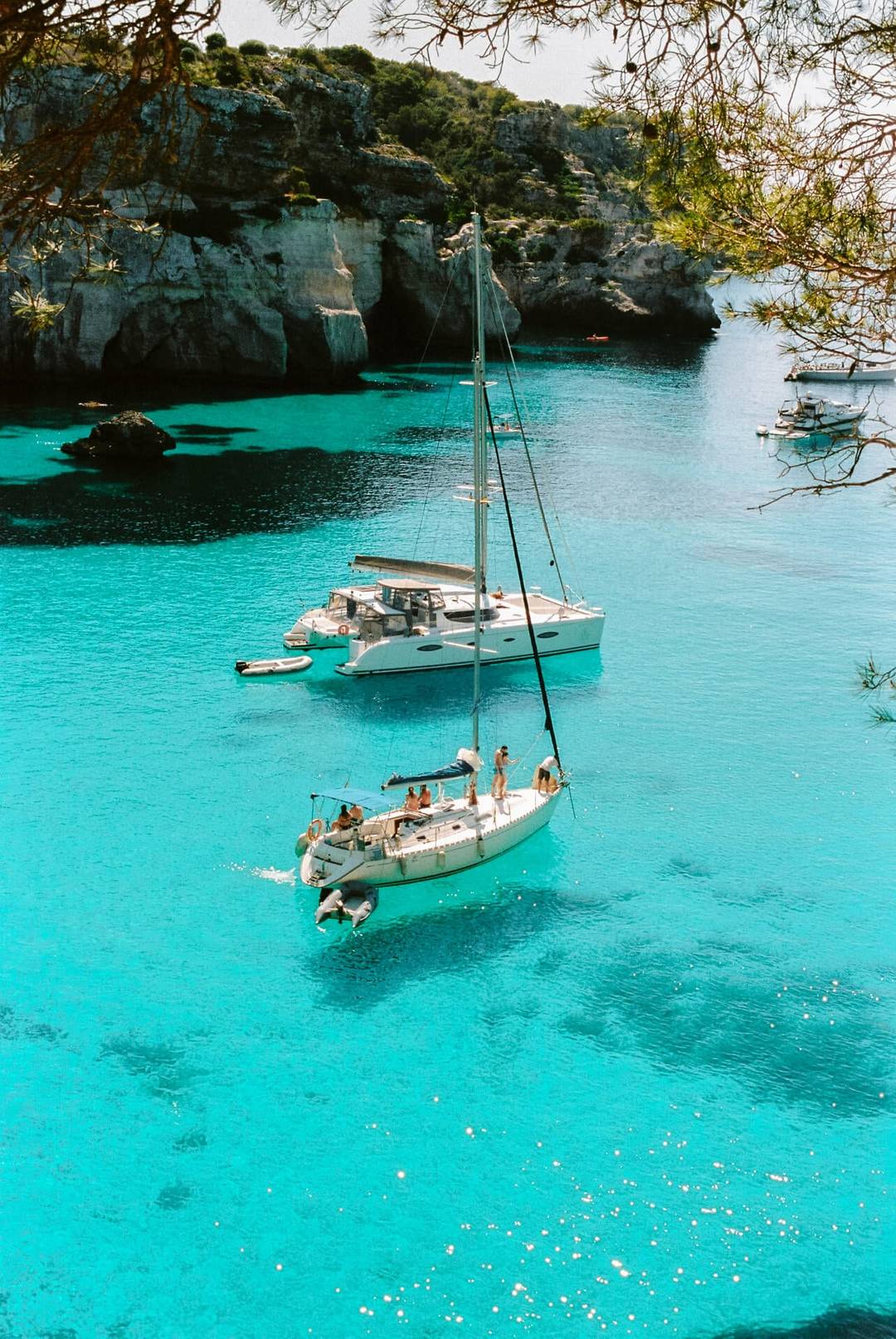 boten baai Menorca