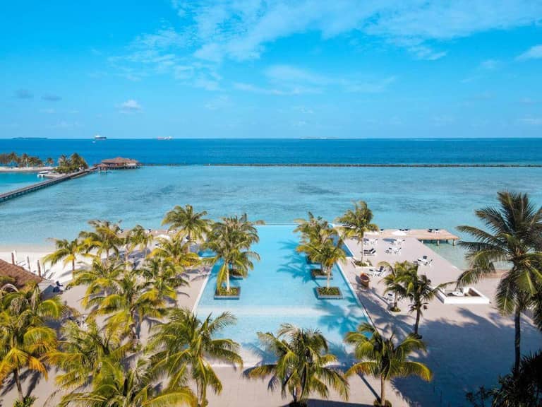 Paradise Island Resort & Spa