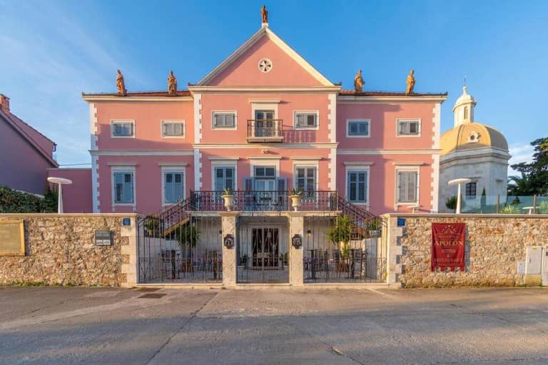 B&B Heritage Villa Apolon