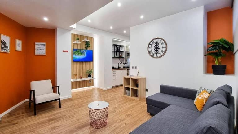 The Jolie Apartments