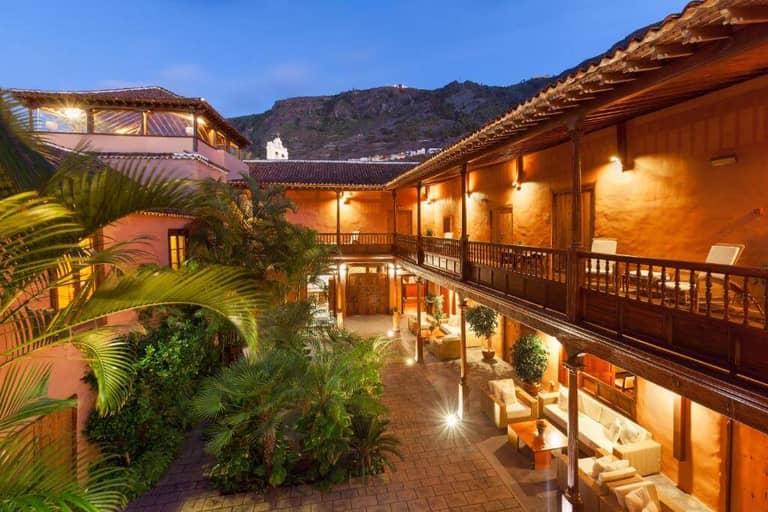 La Quinta Roja