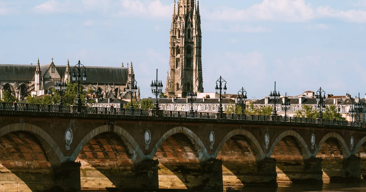 11 Best Things To Do in Bordeaux (Wine Capital of France)